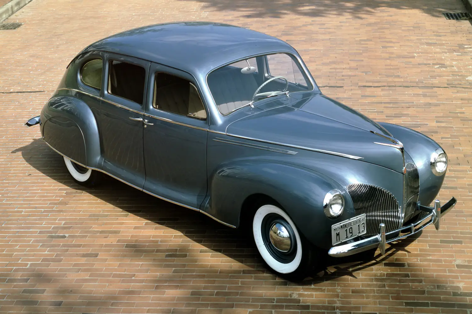 Exploring a Legend: The 1940 Lincoln Zephyr Fordor