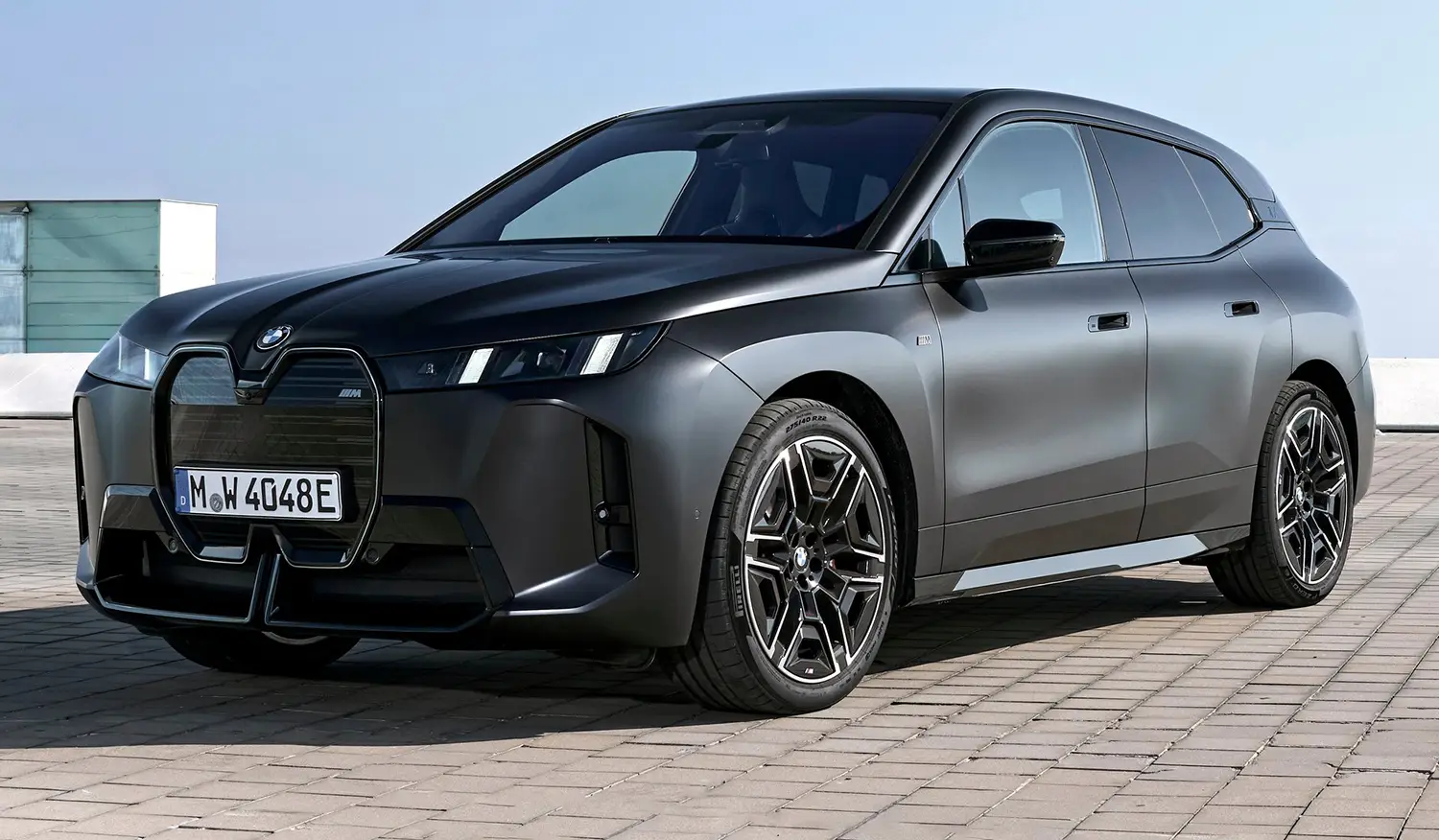 2026 BMW iX M70
