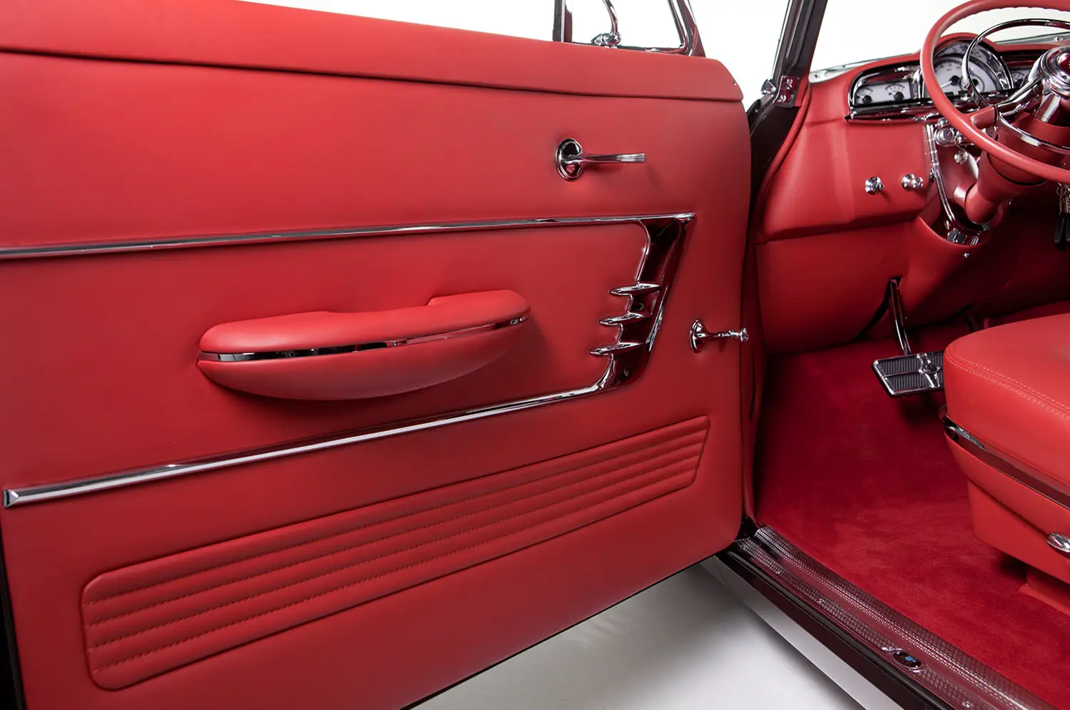1952 Pontiac Chieftain Mischief