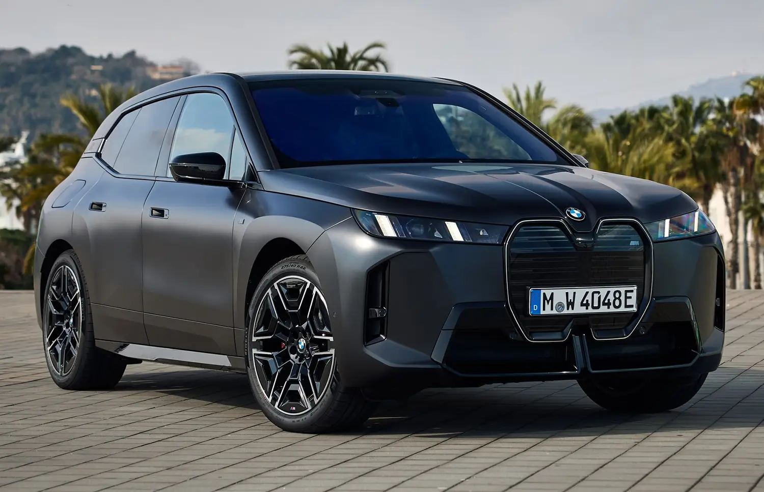 2026 BMW iX M70