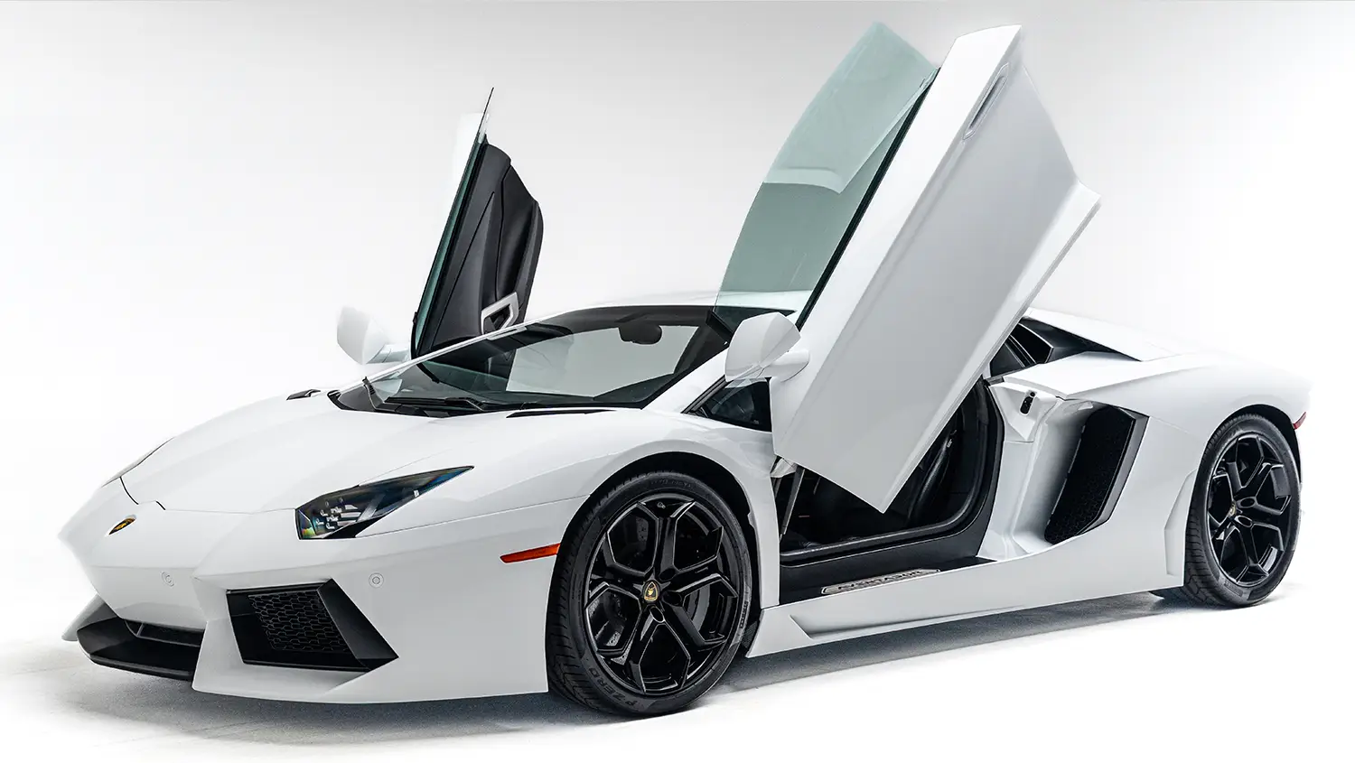 Petersen Museum Welcomes the First North American Lamborghini Aventador