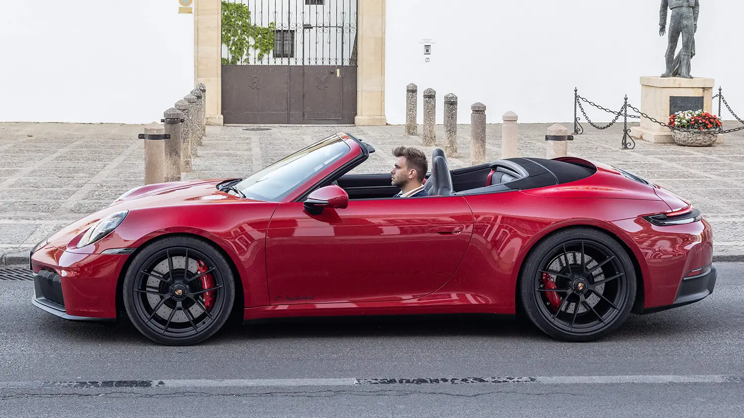 Porsche 911 Carrera 4 GTS Cabriolet
