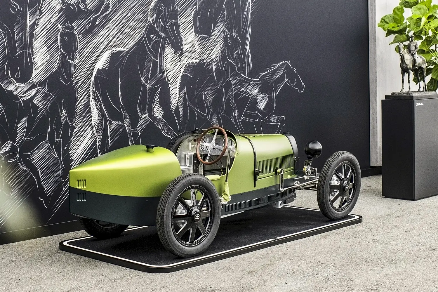 Bugatti Monterey Car Week 2025