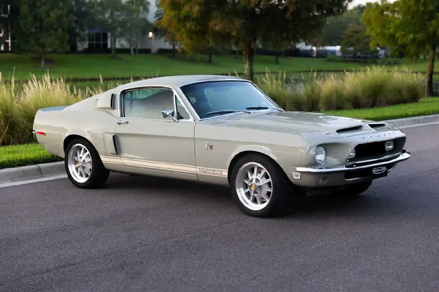 Revology 1968 Shelby GT500KR