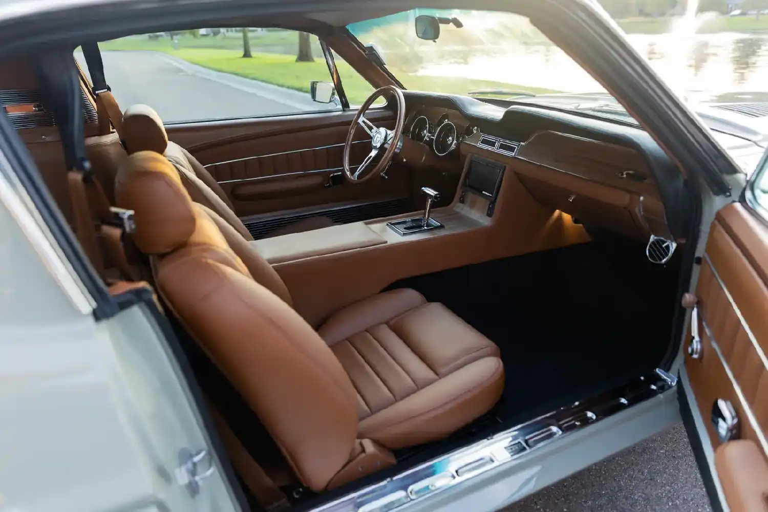 Revology 1968 Shelby GT500KR