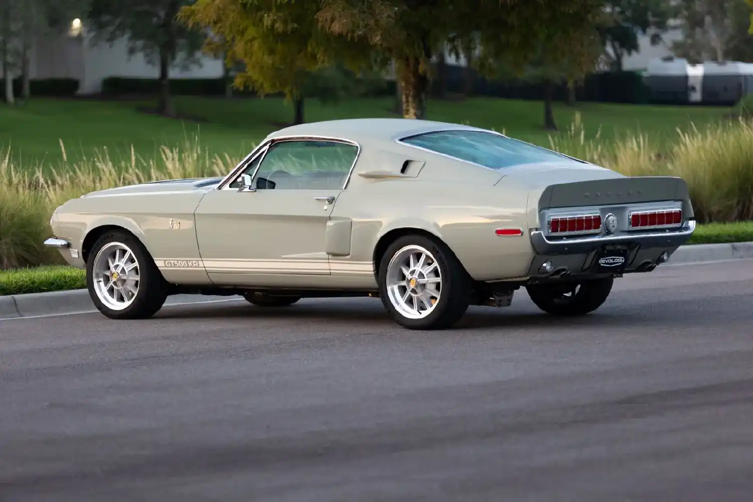 Revology 1968 Shelby GT500KR