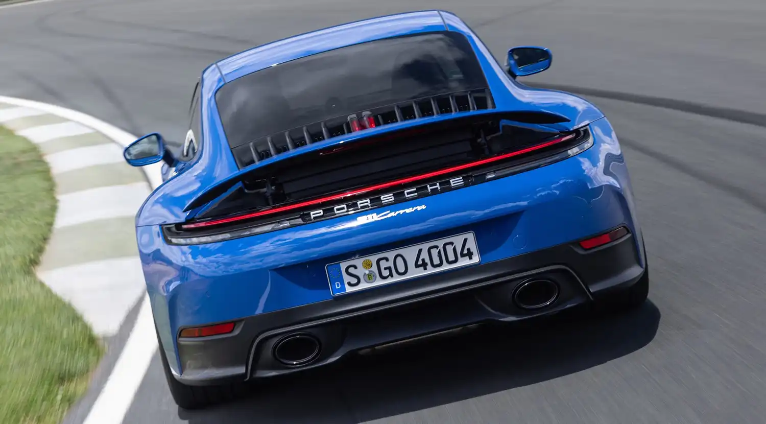 2025 Porsche 911 Carrera