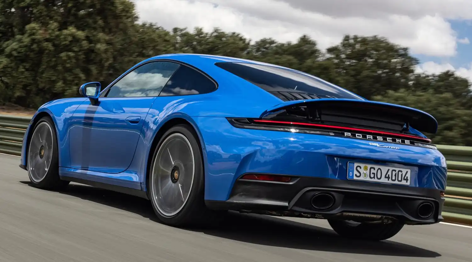 2025 Porsche 911 Carrera