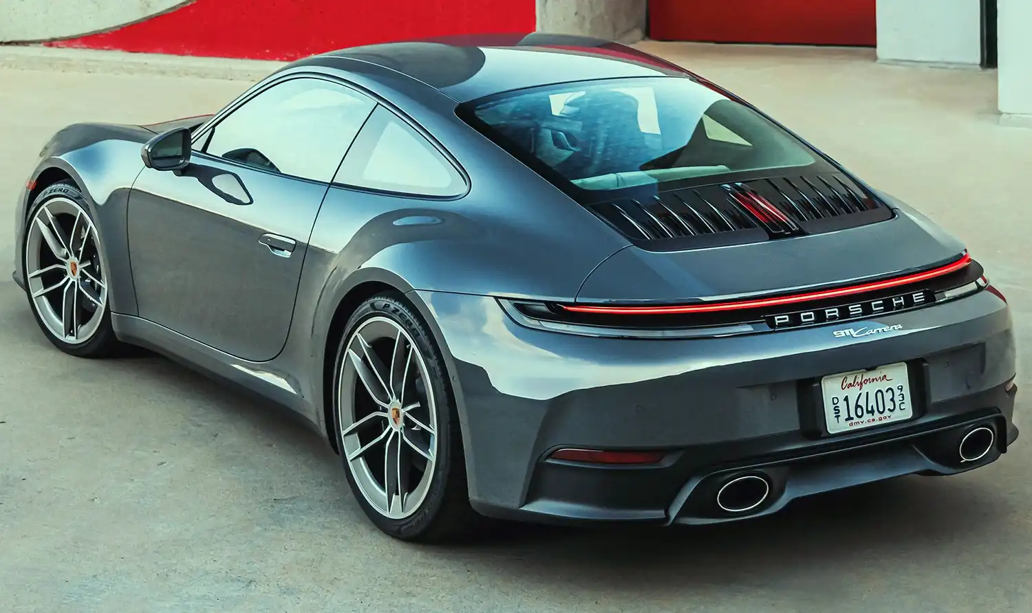 2025 Porsche 911 Carrera