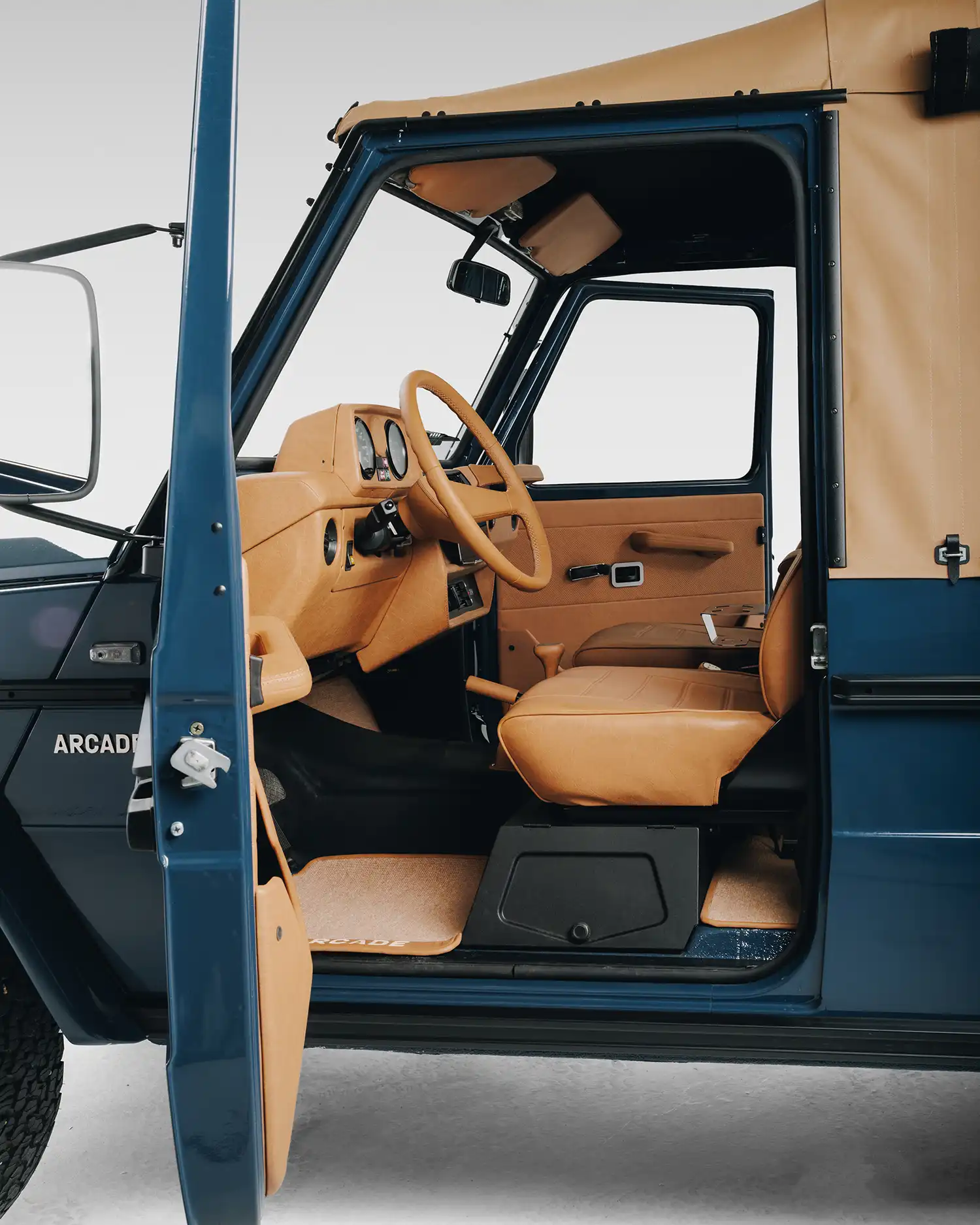 Mercedes-Benz Puch 230 GE