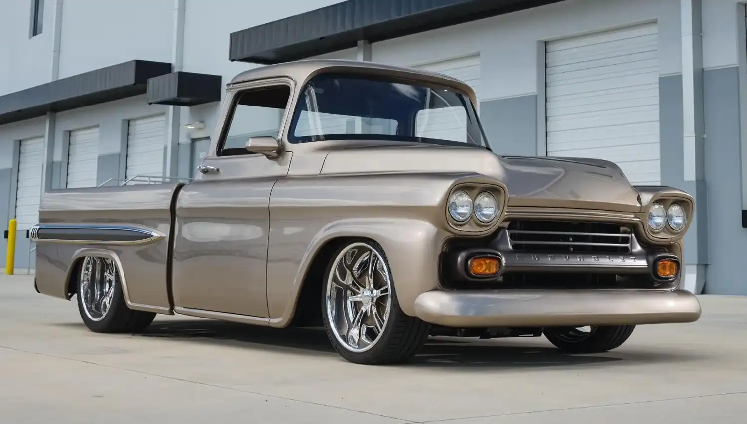 MirandaBuilt 1959 Chevrolet Apache