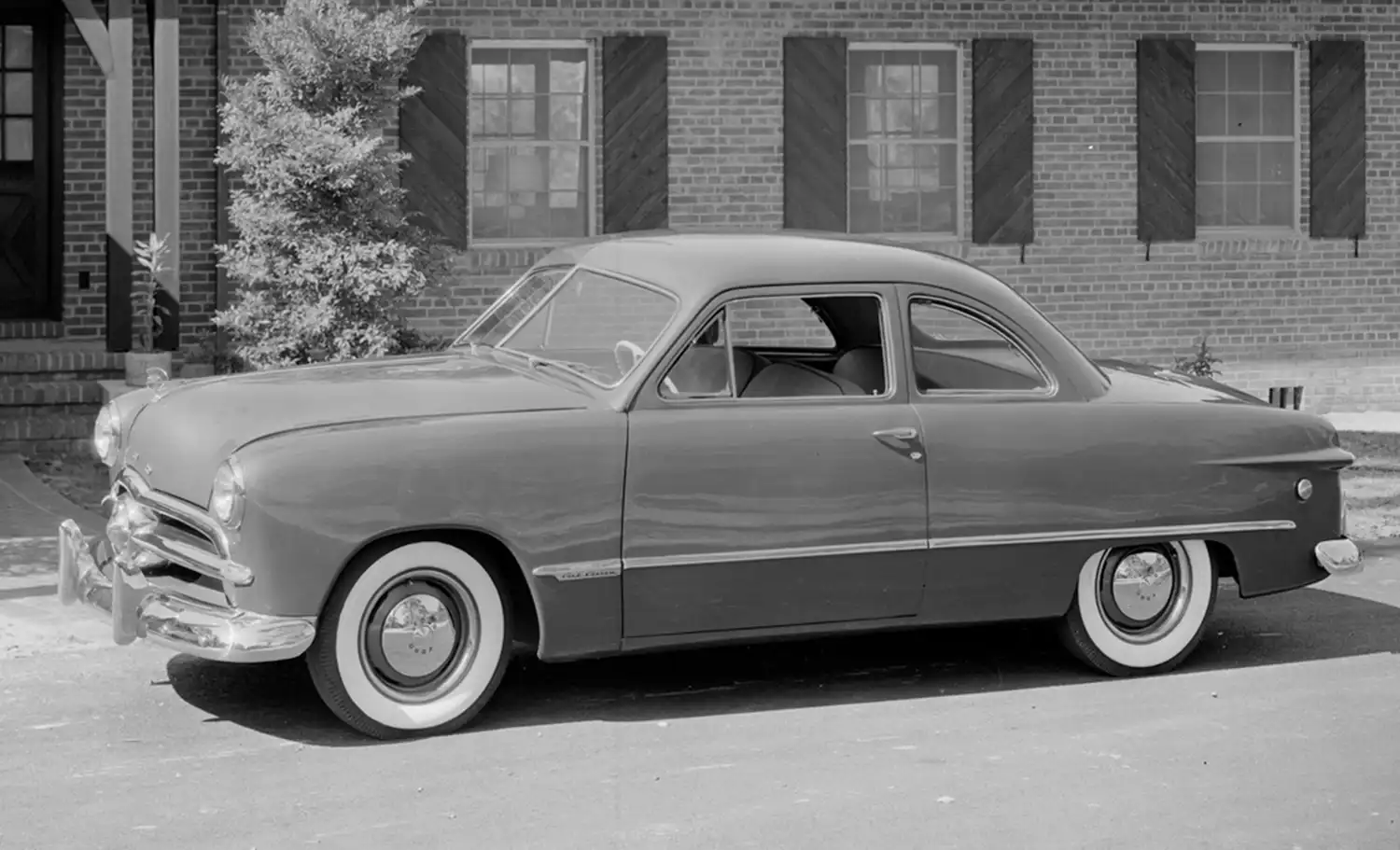 1949 Ford Custom Coupe
