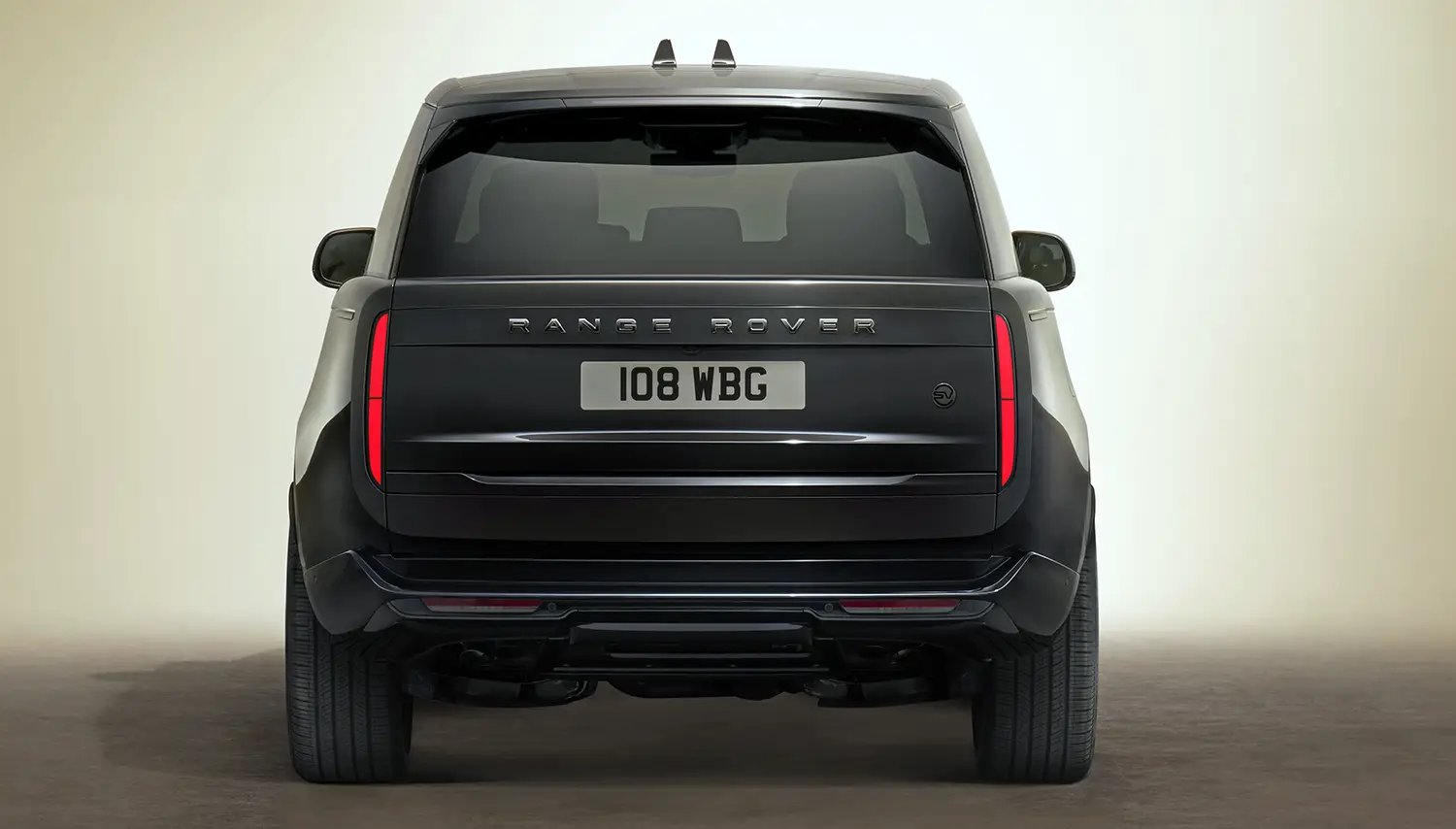 2026 Range Rover SV Black