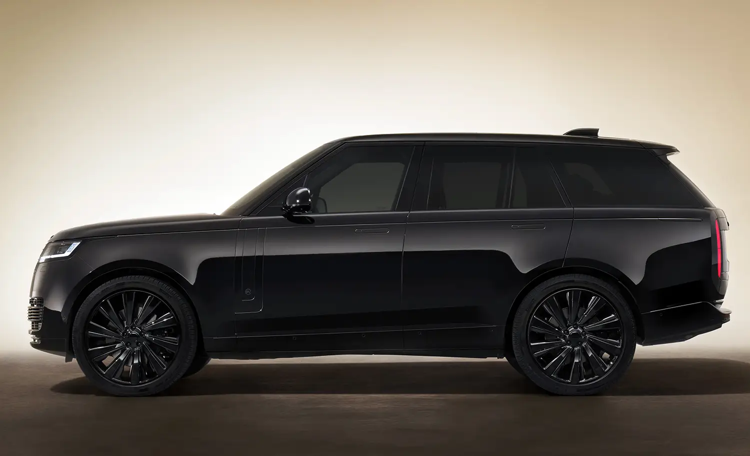 2026 Range Rover SV Black