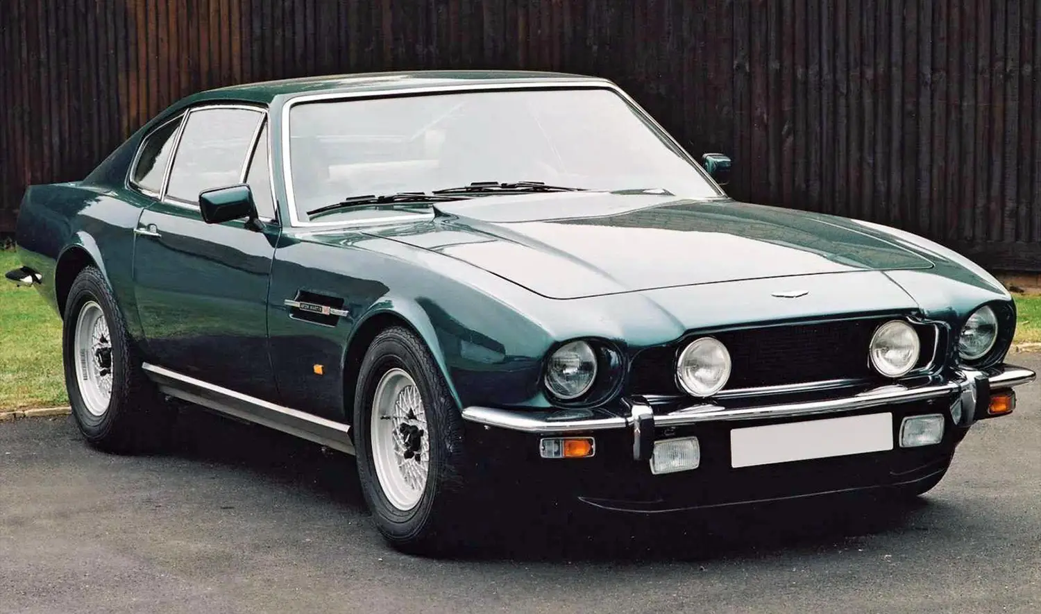 Aston Martin V8 Vantage