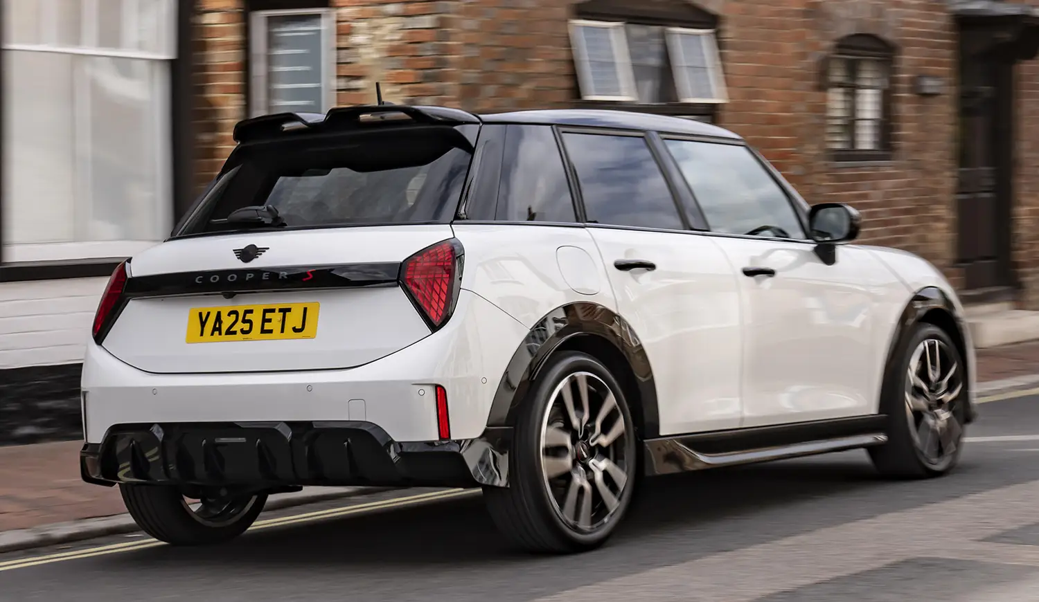 MINI Cooper S 5-Door John Cooper Works