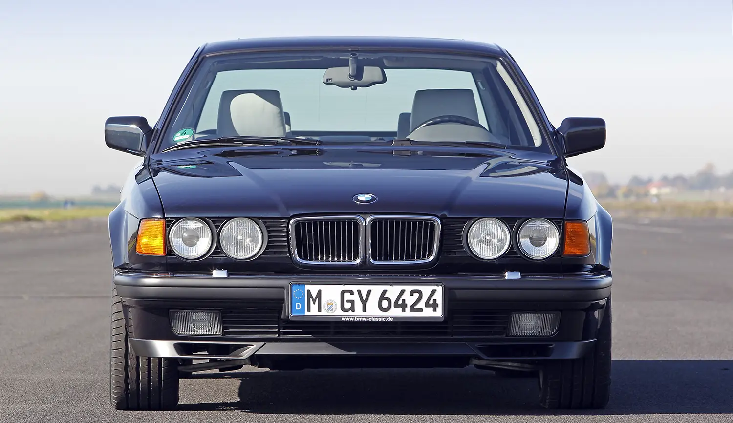 BMW 750iL E32