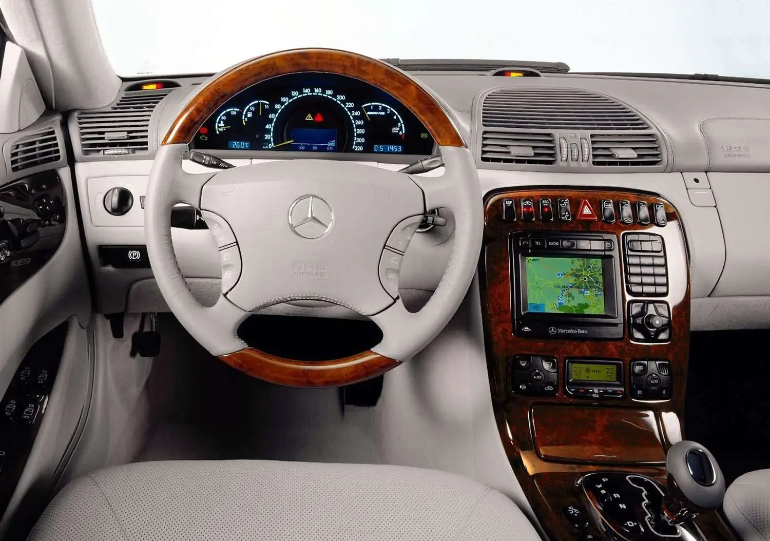 2000 Mercedes-Benz CL500