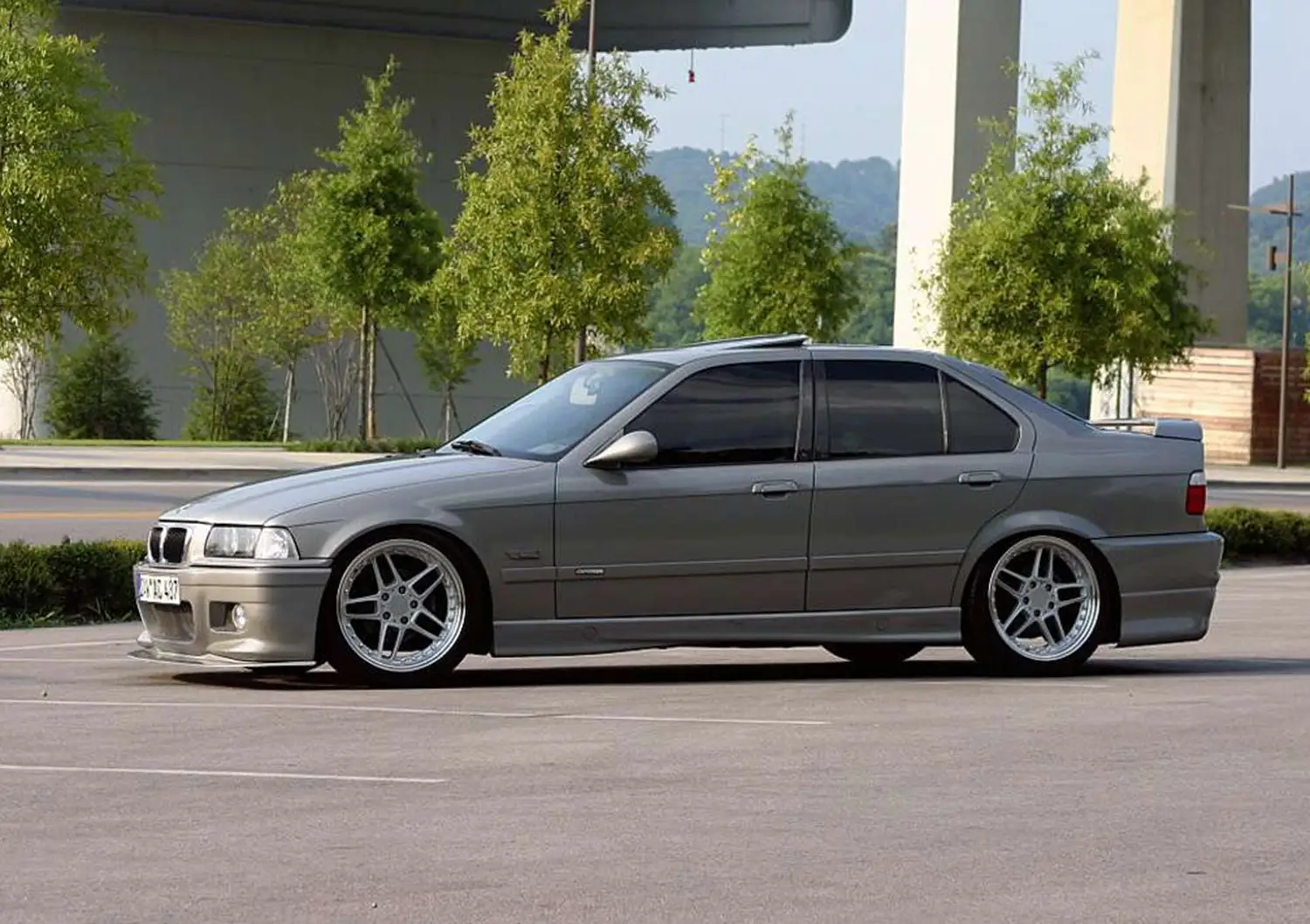 1992 BMW 325i