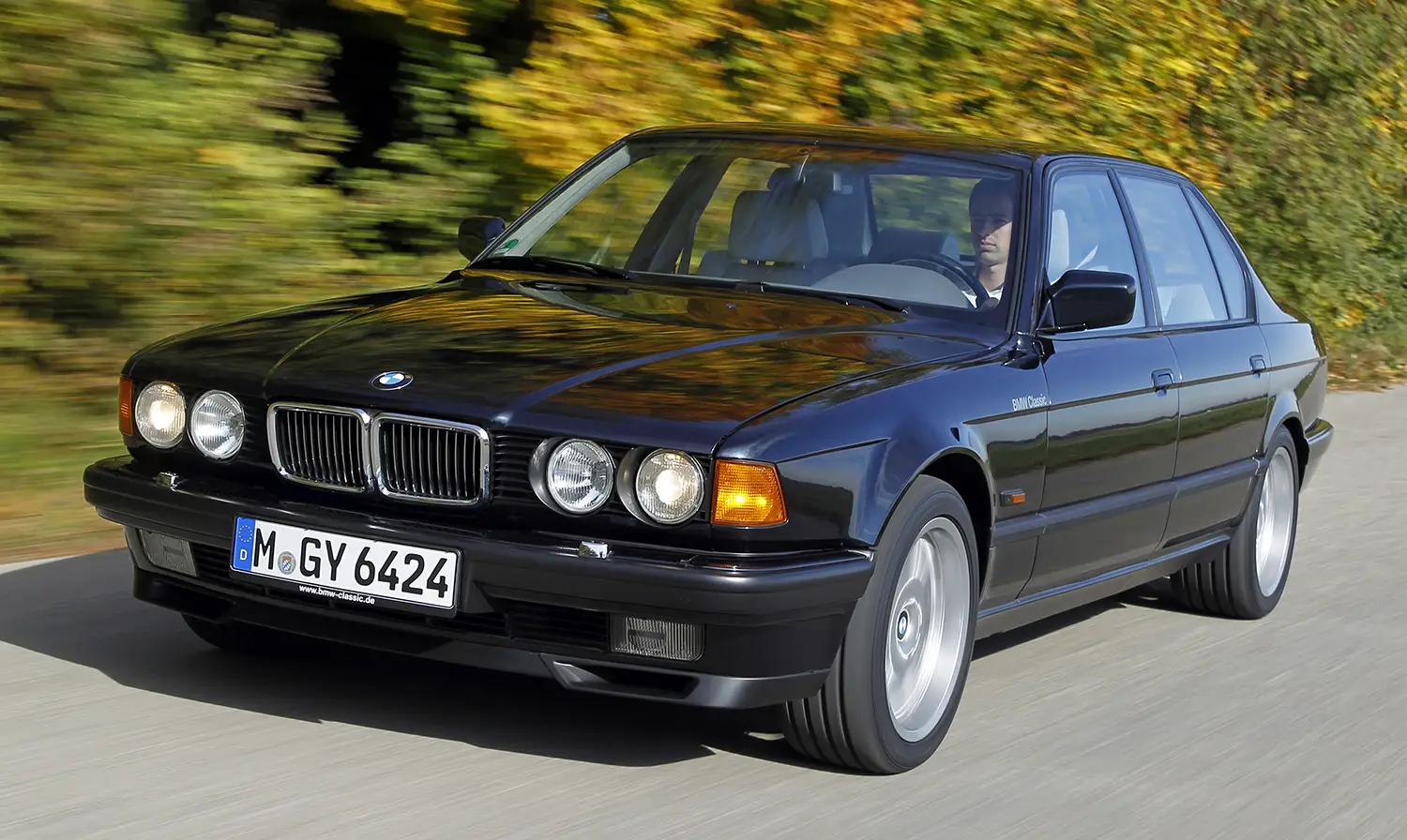 BMW 750iL E32