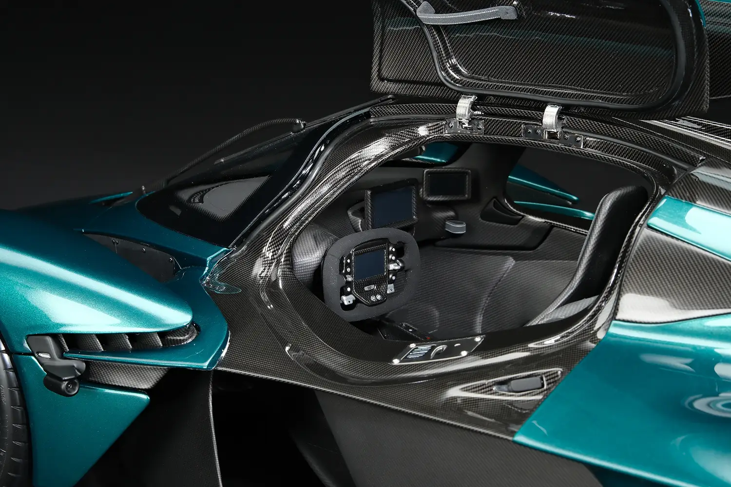 Aston Martin Valkyrie 1:8 scale model