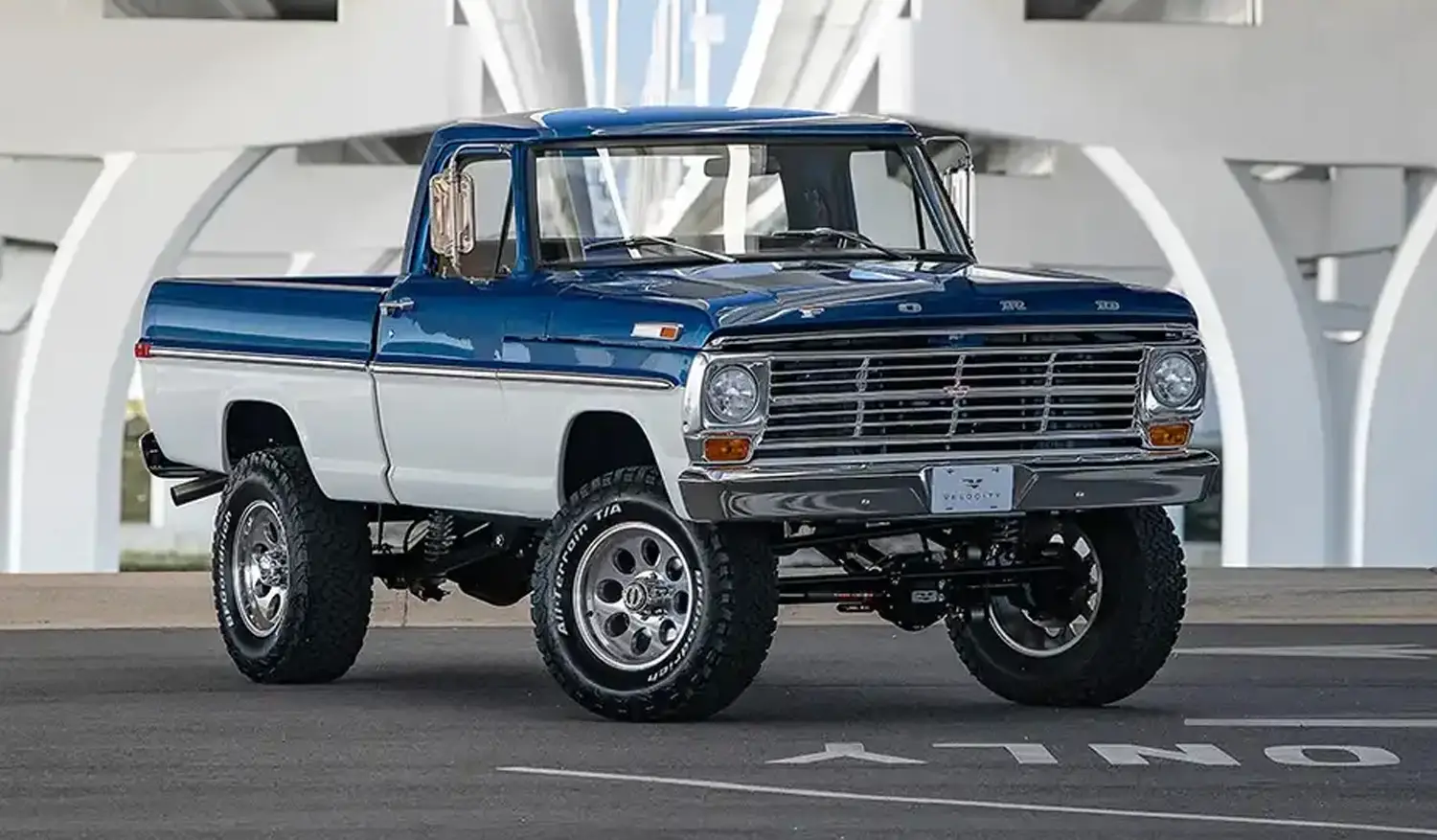 Velocity Classic Ford F-150