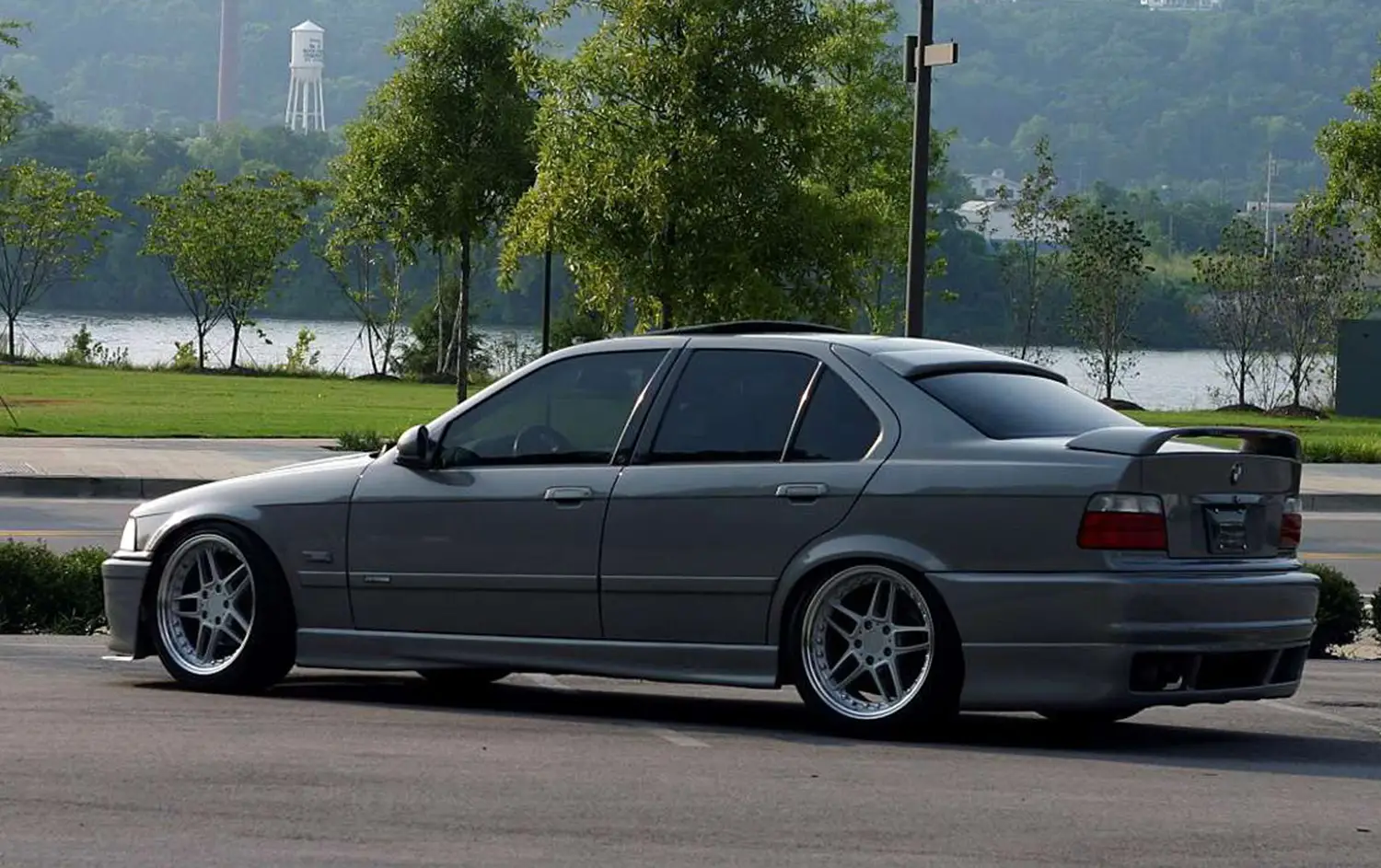 1992 BMW 325i