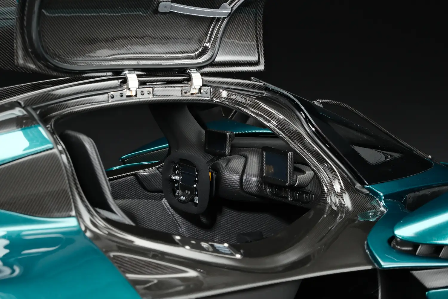 Aston Martin Valkyrie 1:8 scale model