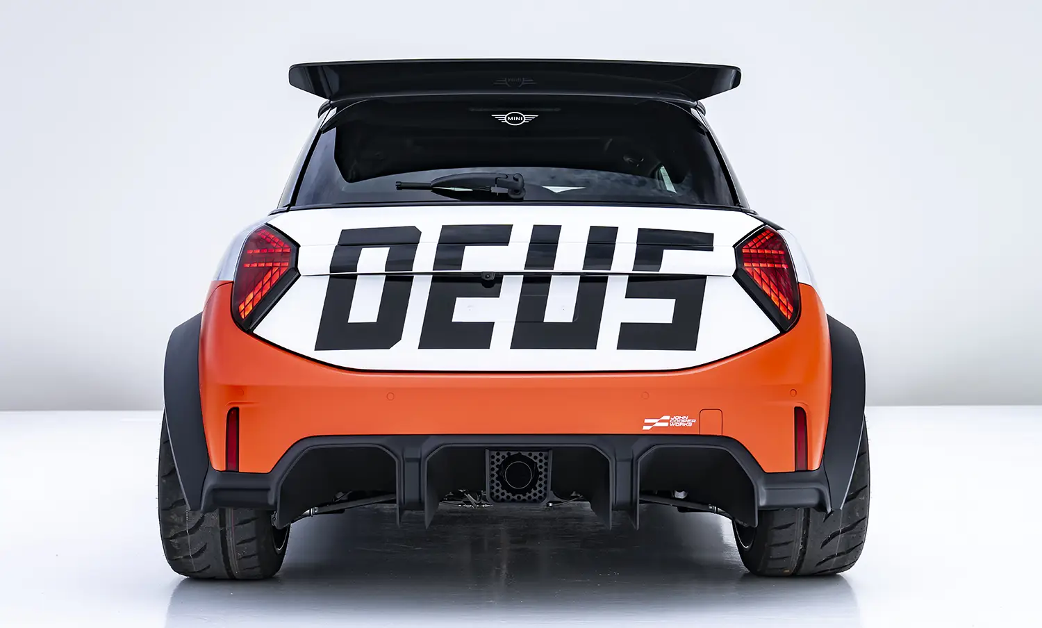 MINI JCW x Deus Ex Machina
