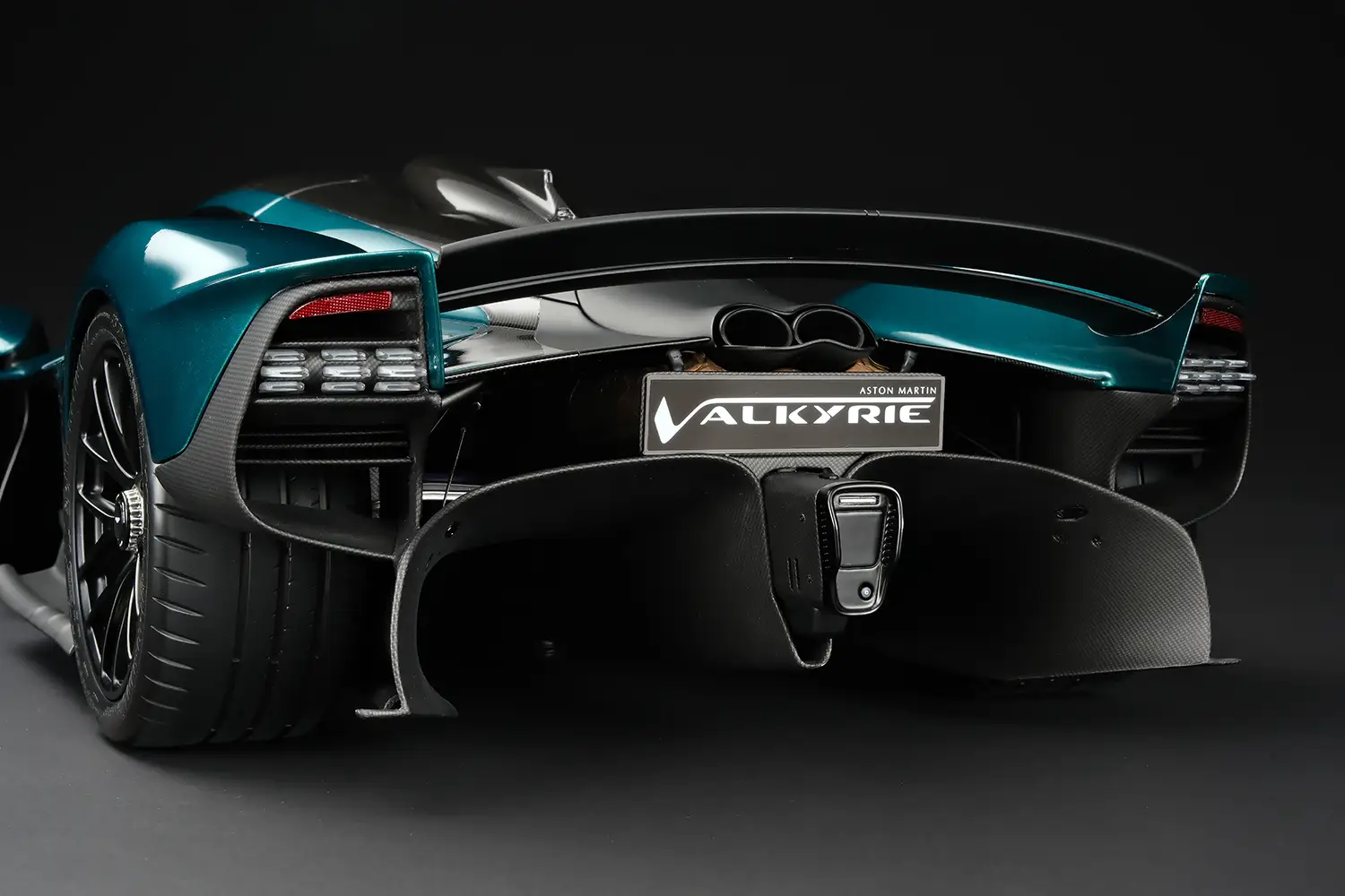 Aston Martin Valkyrie 1:8 scale model
