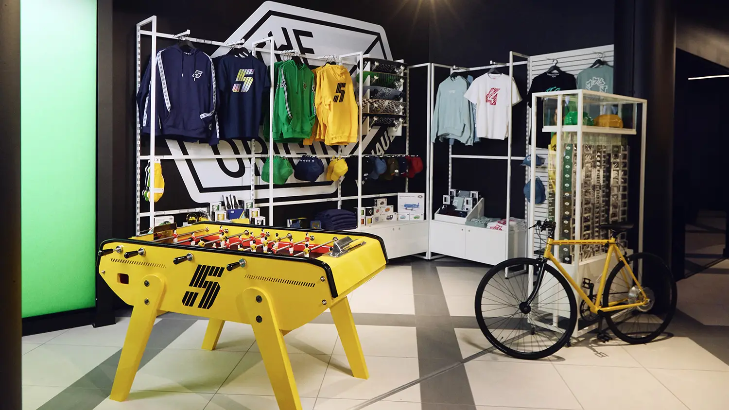 Renault rnlt concept store Battersea