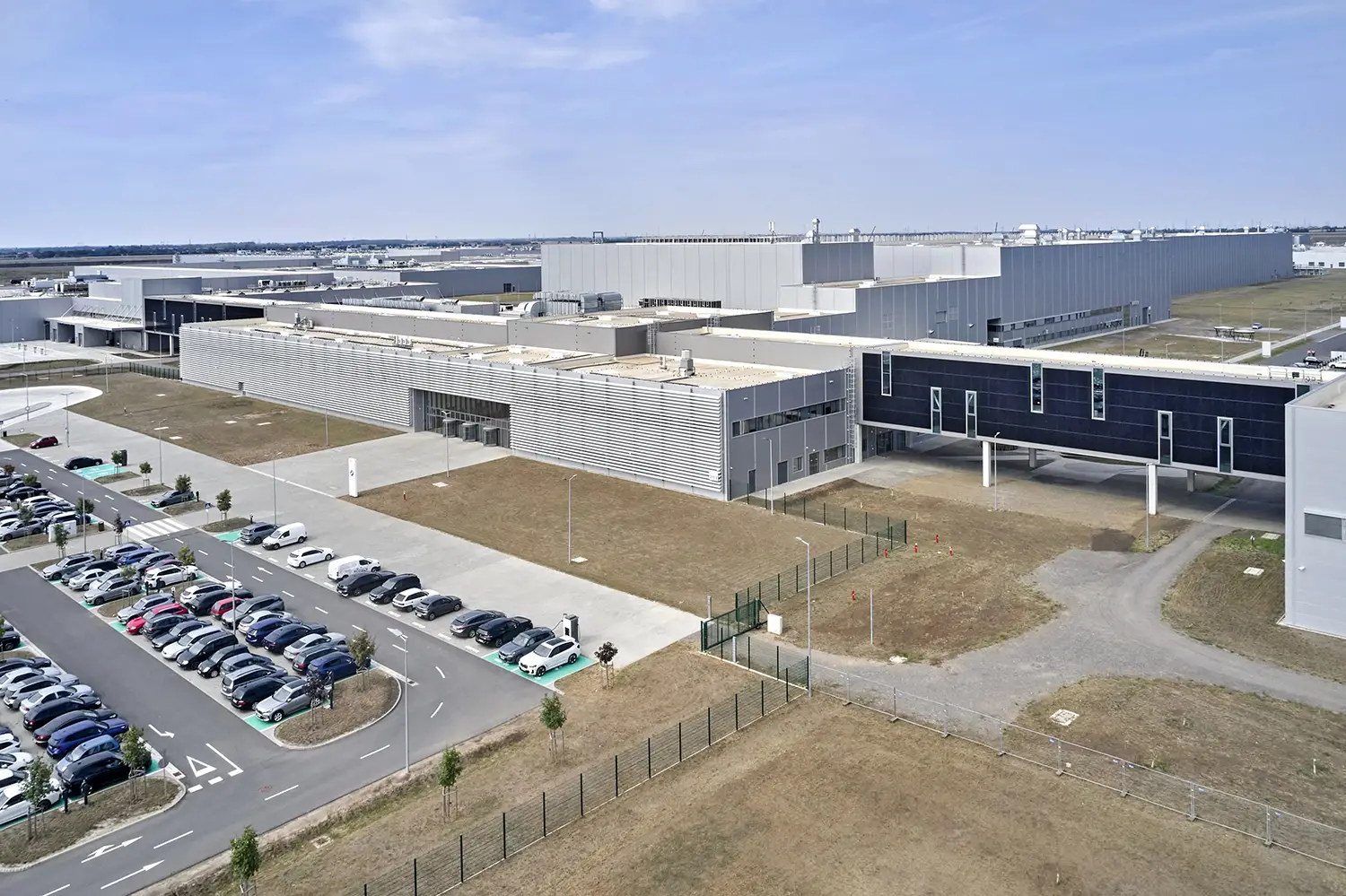 BMW iX3 production Debrecen plant