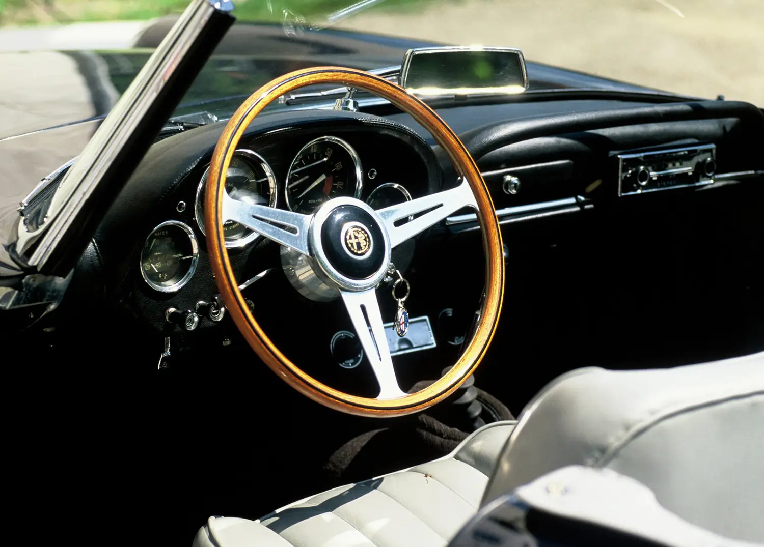 1962 Alfa Romeo 2600 Spider