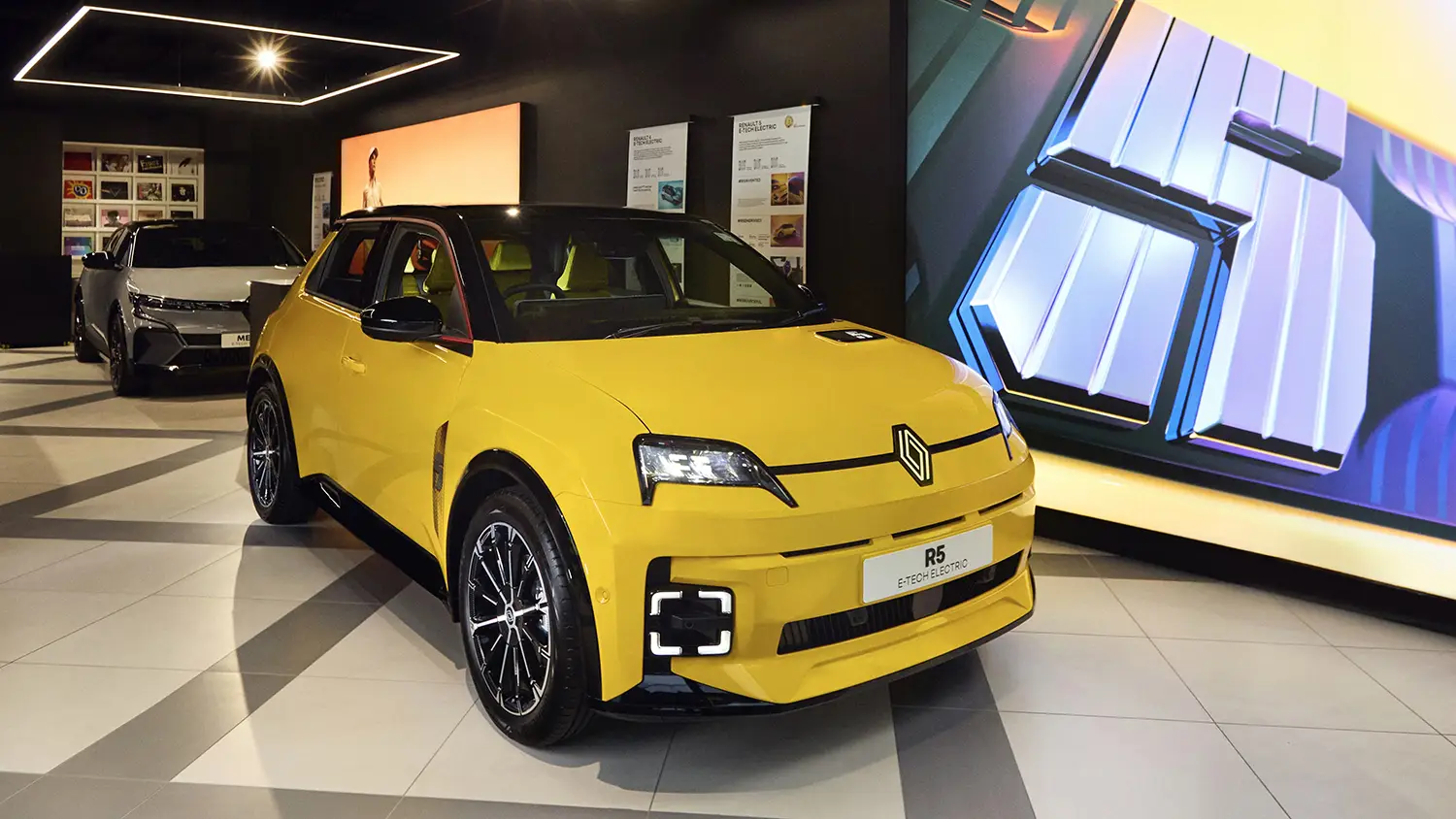 Renault rnlt concept store Battersea