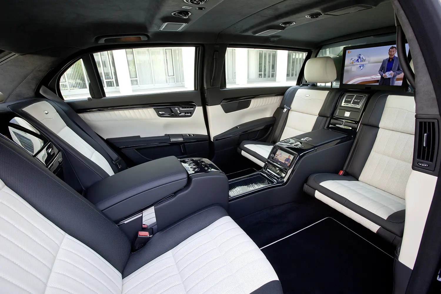 2011 Mercedes-Benz S600 Pullman Guard