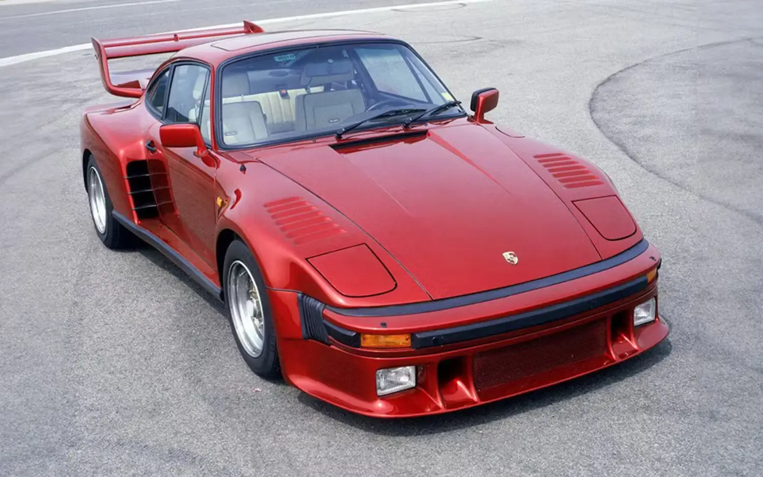 Porsche 930 Turbo Slantnose