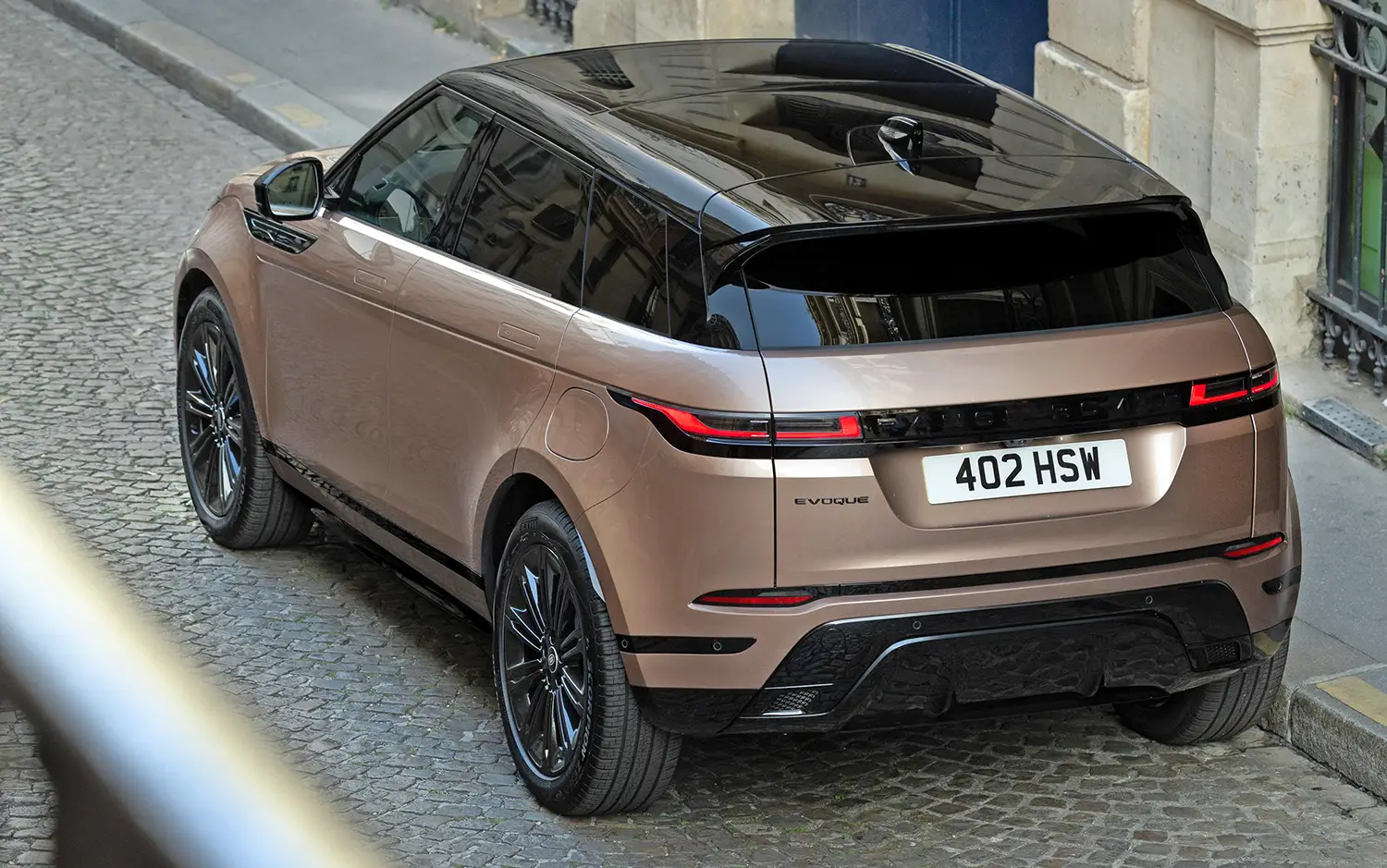 Range Rover Evoque Autobiography P300e