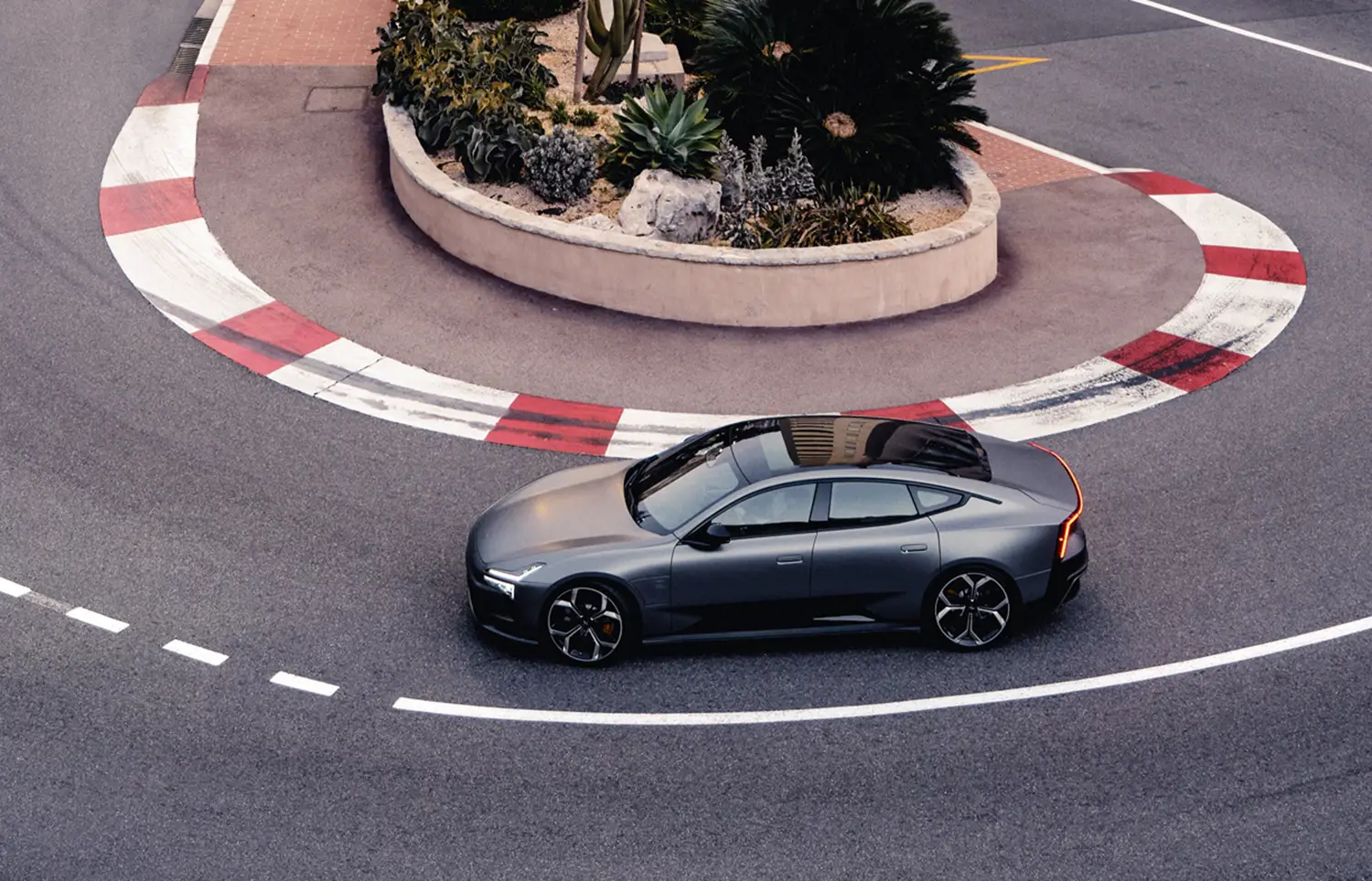 Polestar 5 Performance Grand Tourer