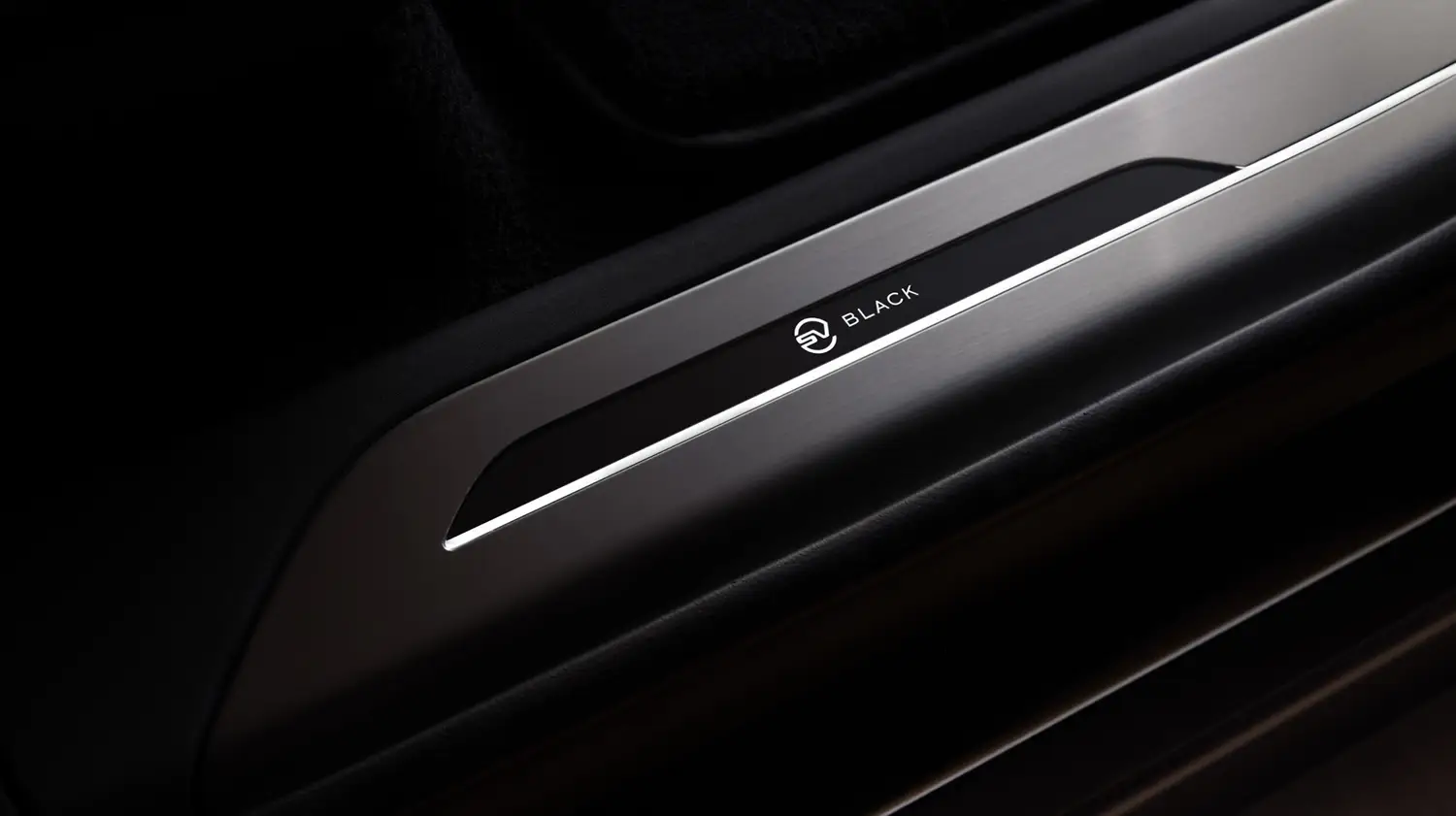 2026 Range Rover SV Black