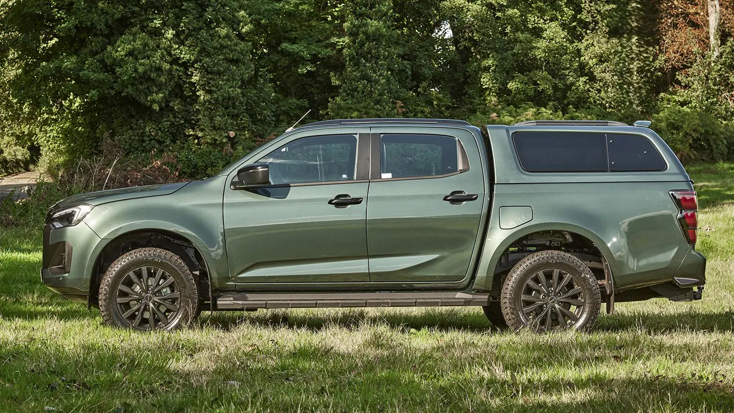 Isuzu D-Max Huntsman Accessory Pack Isuzu D-Max Huntsman Accessory Pack