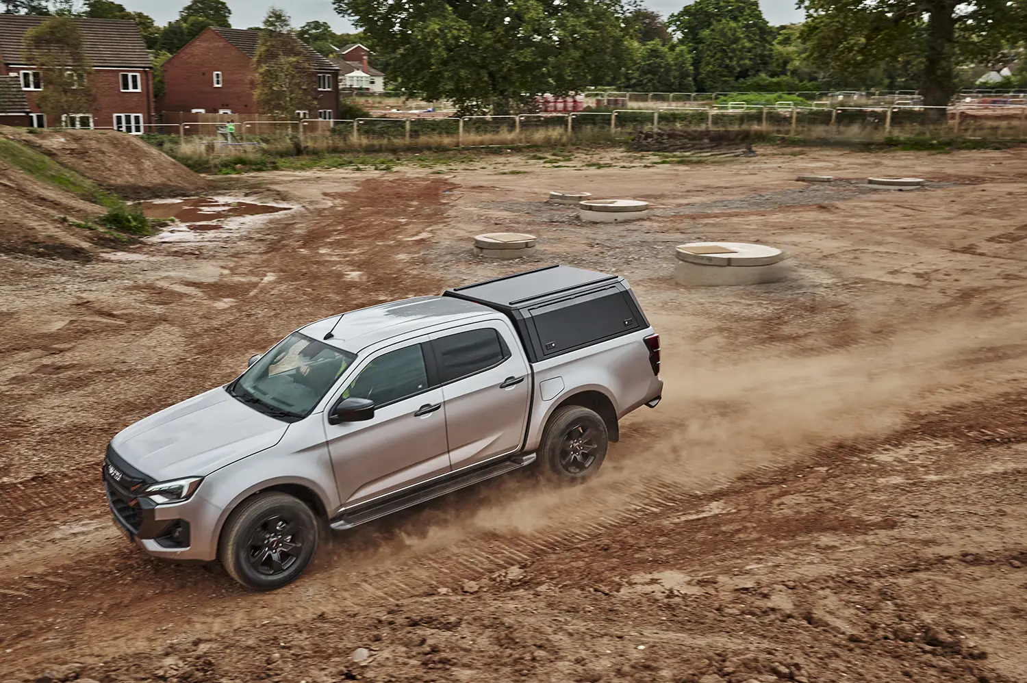 Isuzu D-Max V-Cross Commercial