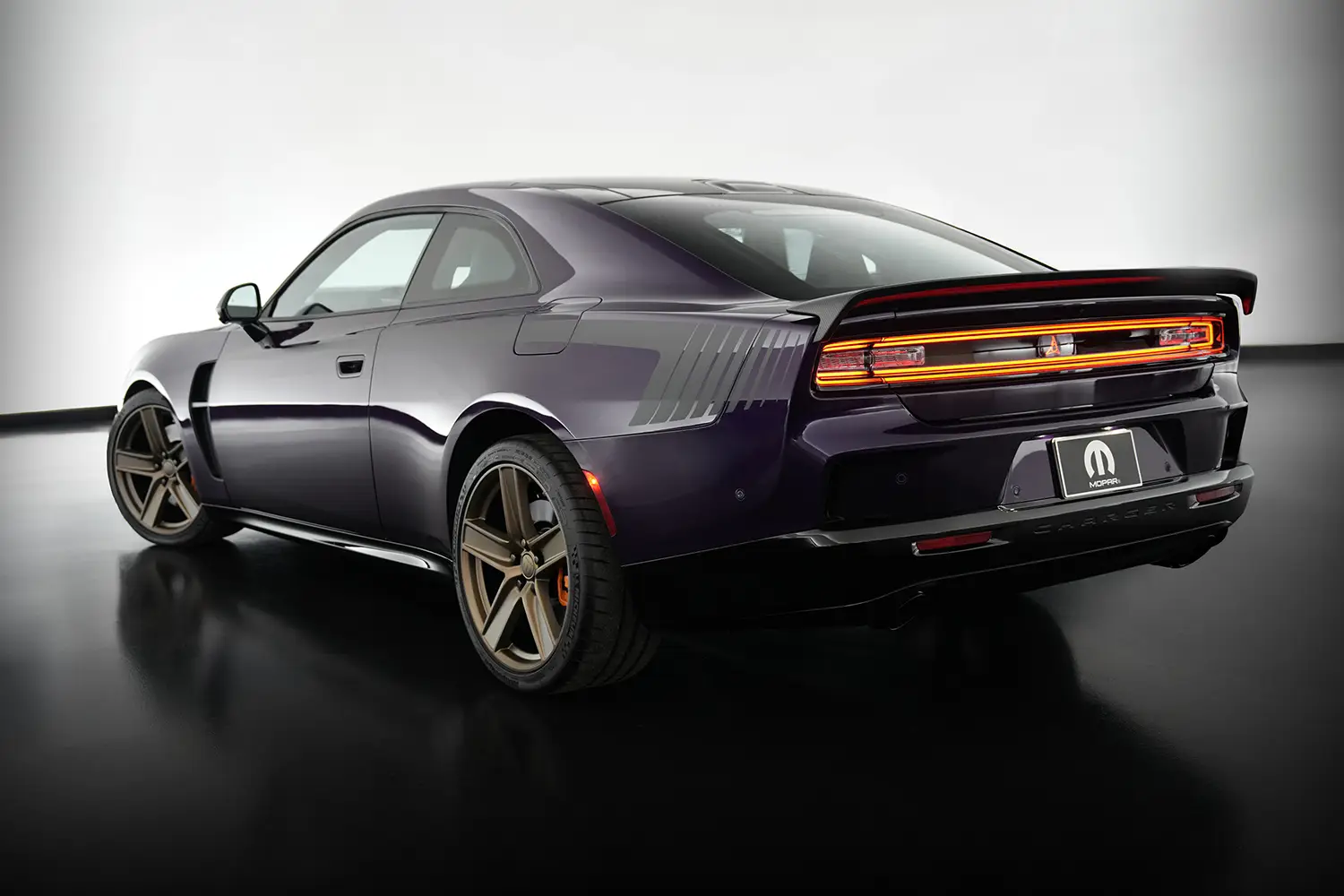 Moparized Dodge SIXPACK Charger Concept