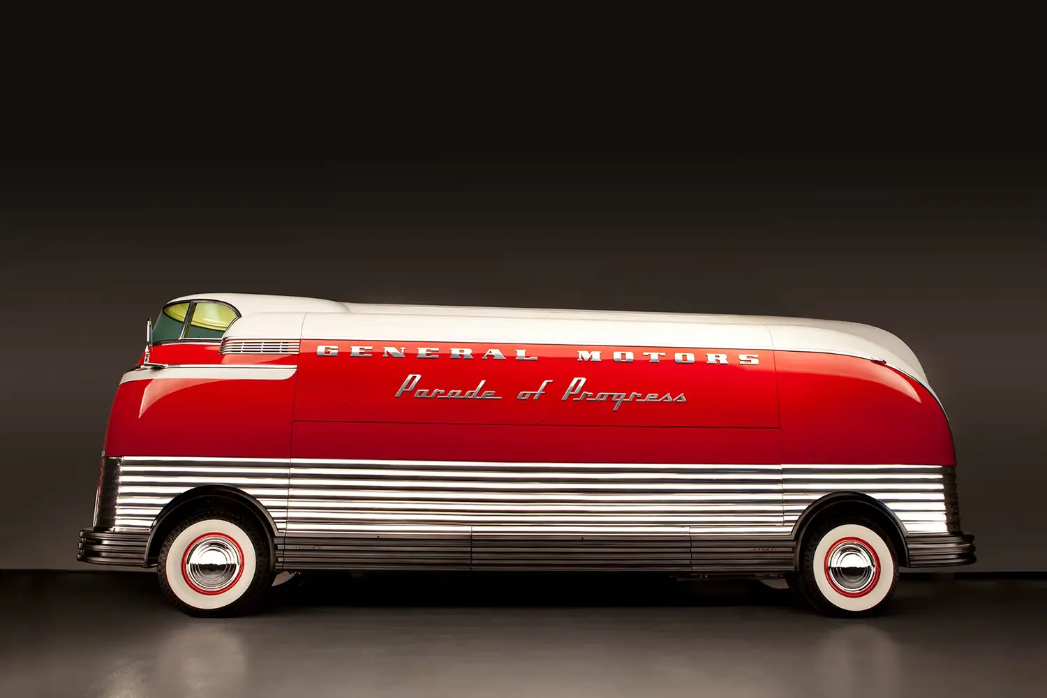 Kindig-it 1939 Futurliner