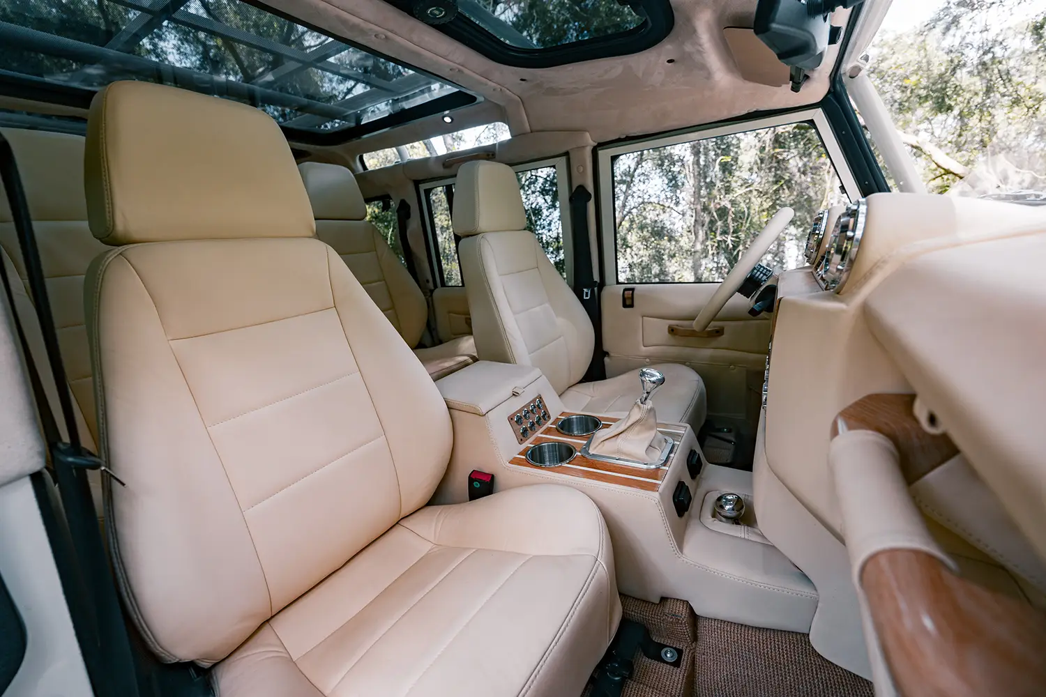 ECD Defender 110 Project Pearl