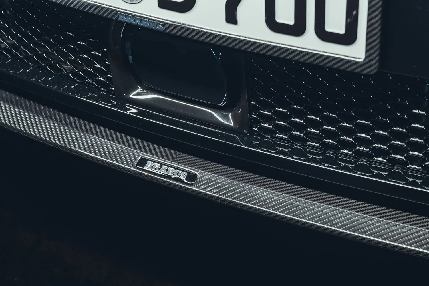 BRABUS 700 BLUE SKY