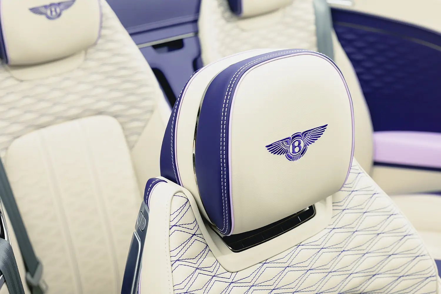 Bentley Continental GTC Speed Violette