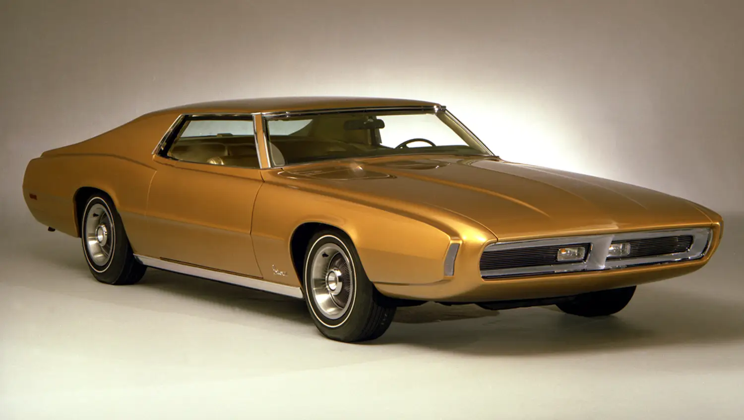 1968 Ford Thunderbird Saturn II