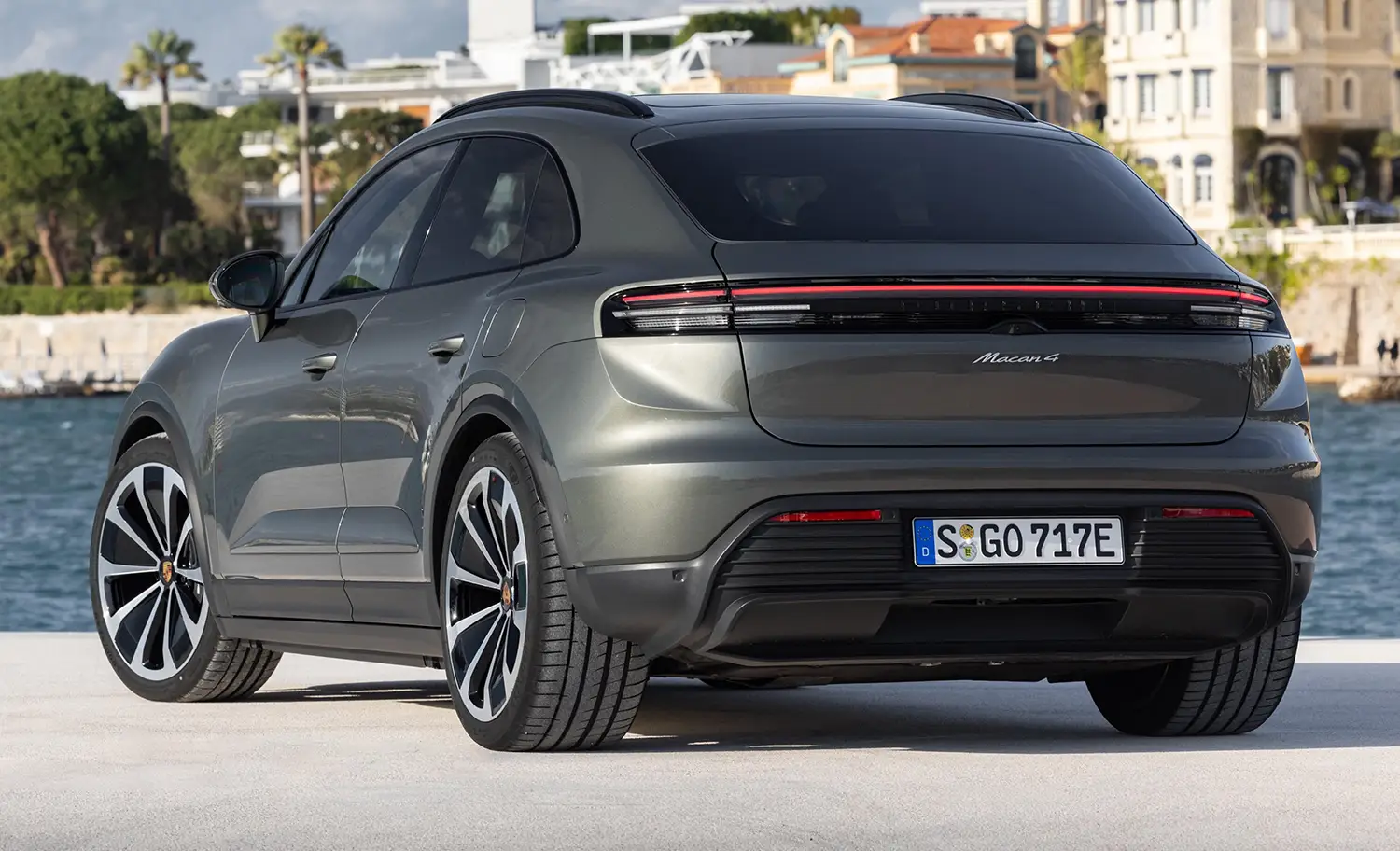 Porsche Macan 4