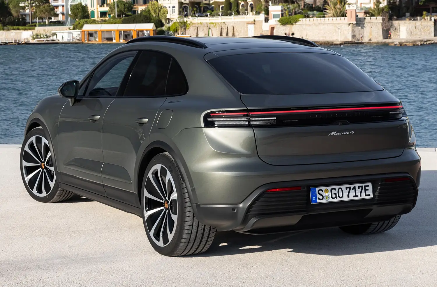Porsche Macan 4