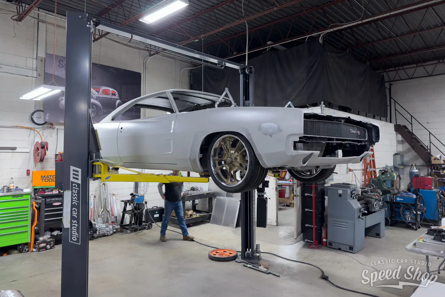 1968 Dodge Charger R/T by Classic Car Studio
